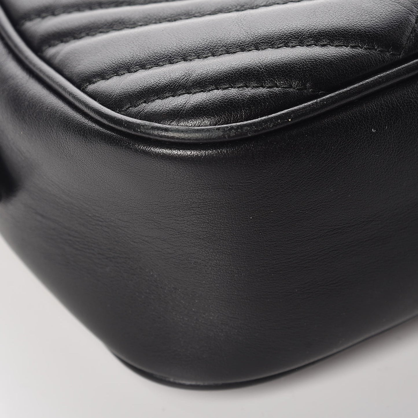 Calfskin Matelasse Small GG Marmont Chain Shoulder Bag Black