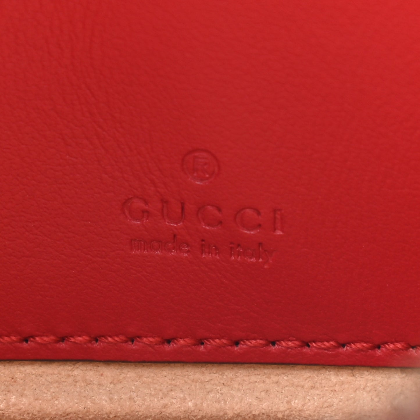 Calfskin Matelasse Mini GG Marmont Chain Crossbody Bag Hibiscus Red