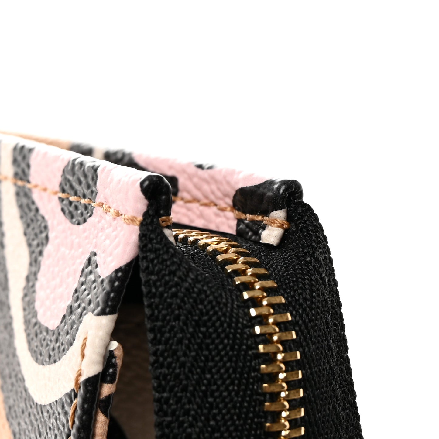 Monogram Giant Wild At Heart Toiletry Pouch 26 Arizona