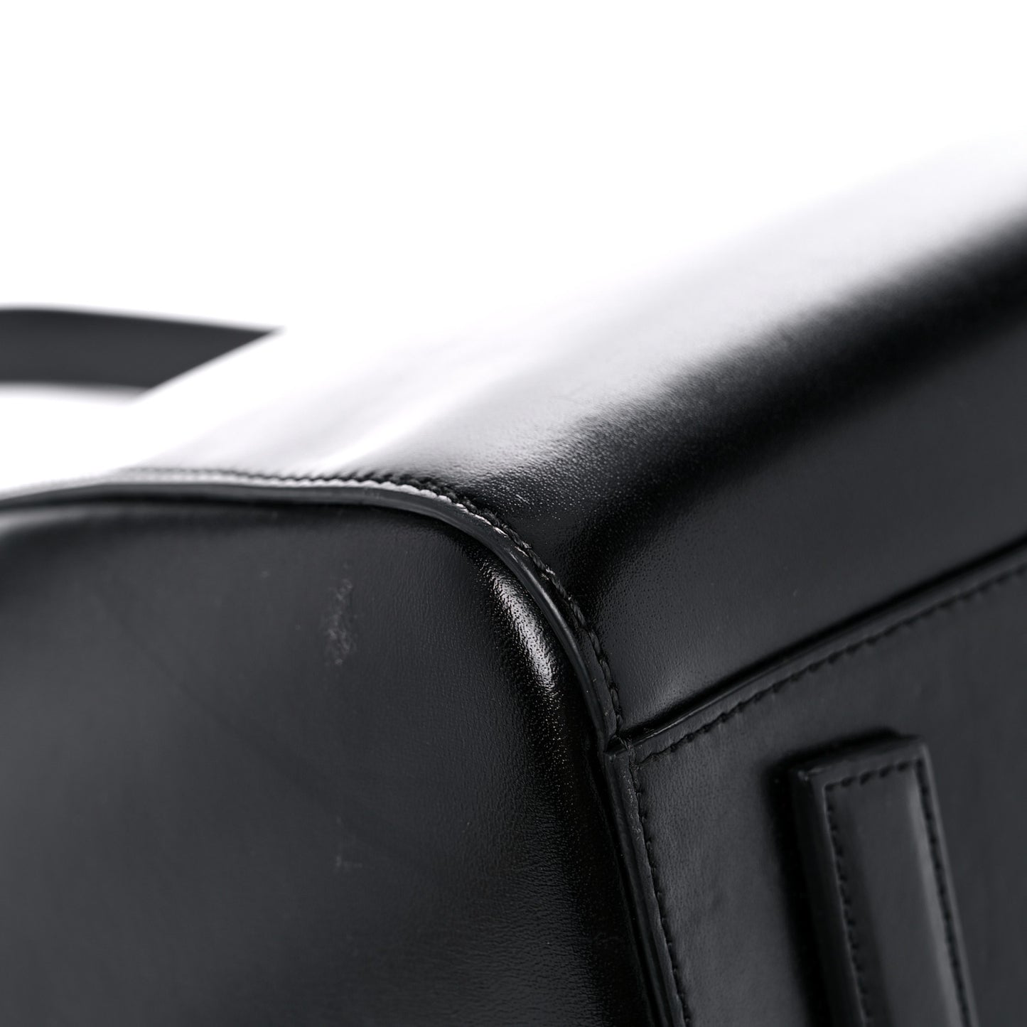 Shiny Lord Calfskin Medium Antigona Black