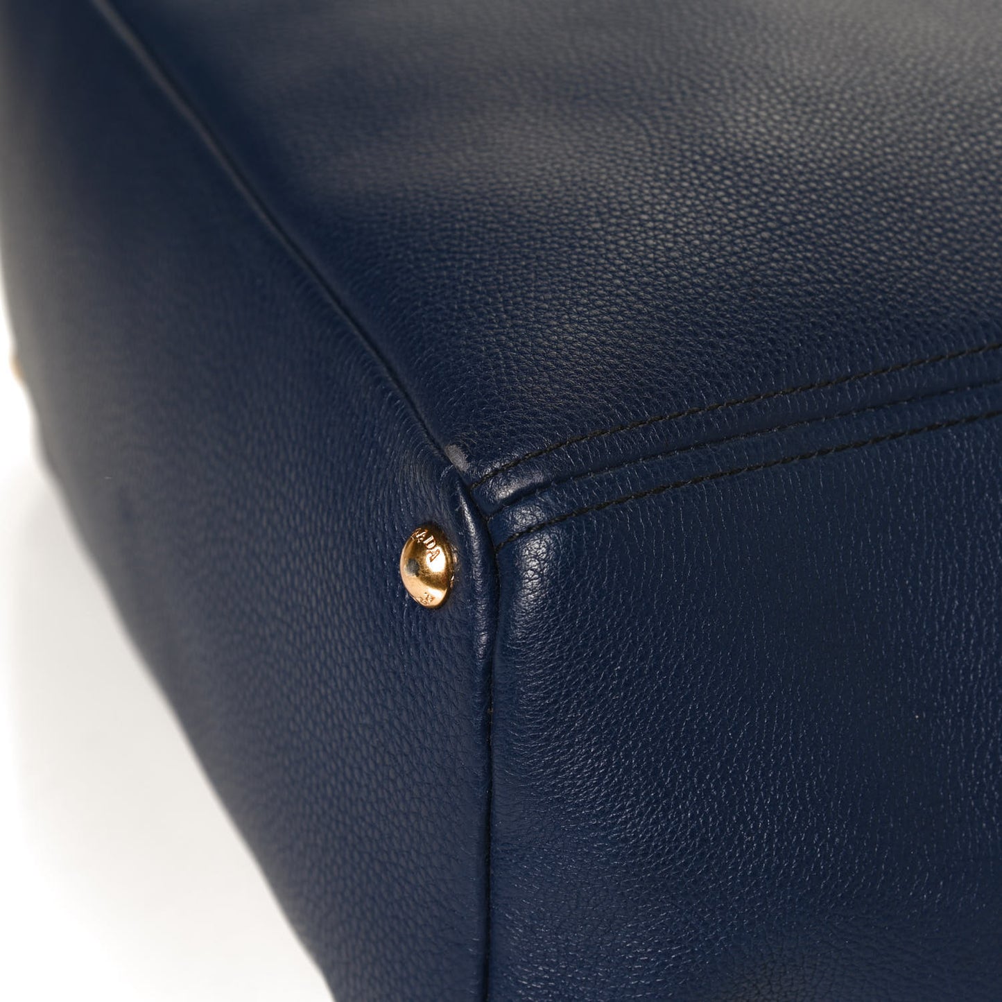 Vitello Daino Side Pocket Tote Inchiostro