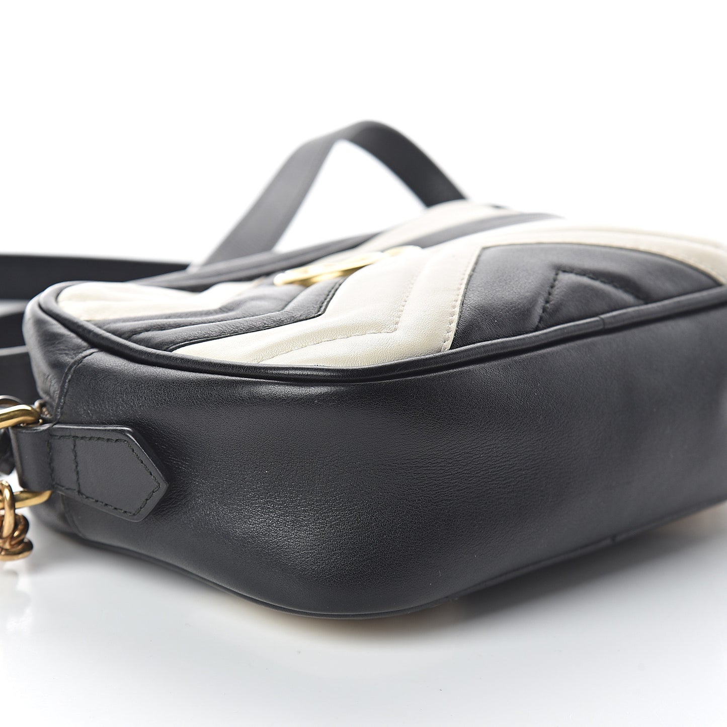 Calfskin Matelasse Mini GG Marmont Chain Shoulder Bag Black White
