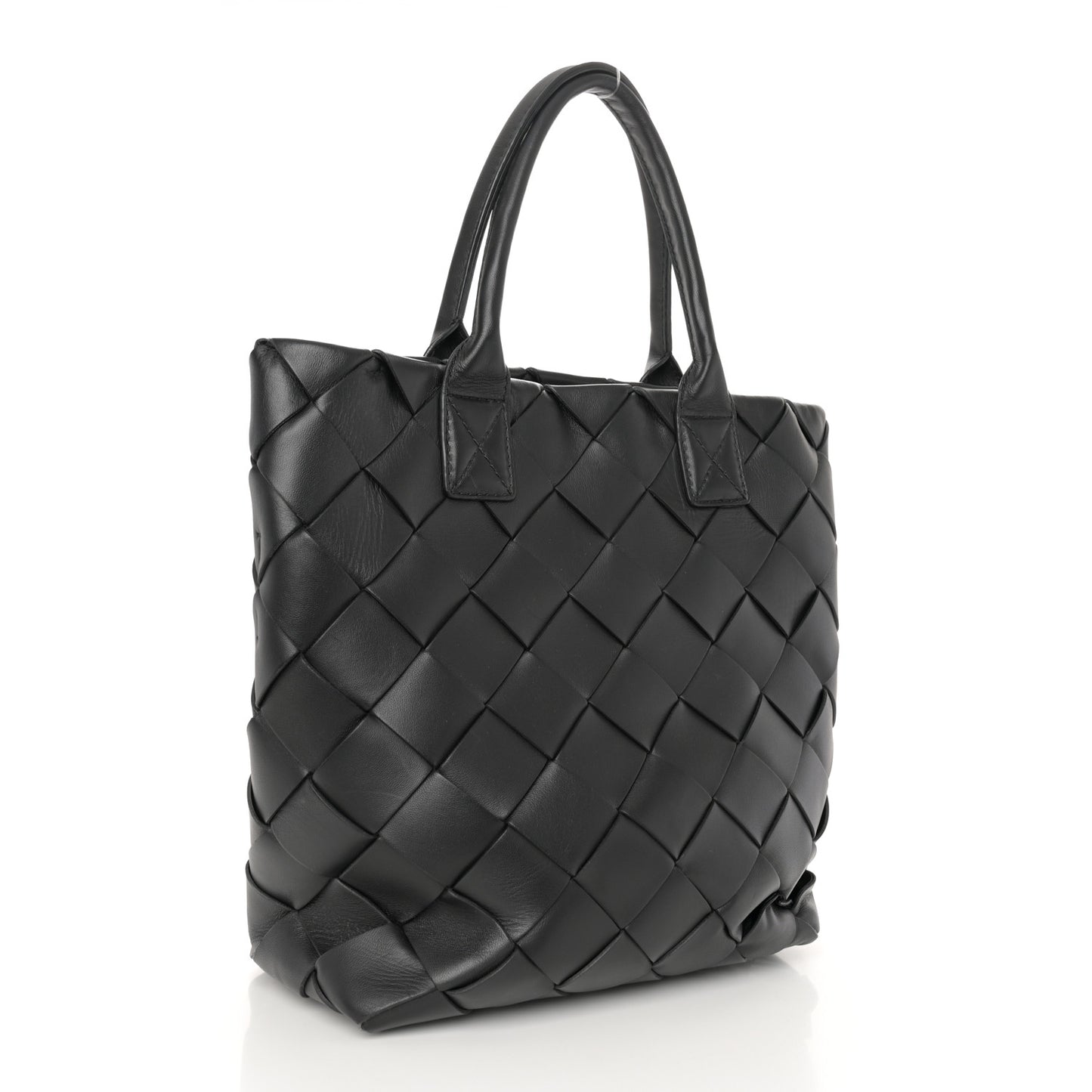 BOTTEGA VENETA Nappa Maxi Cabat 30 Black