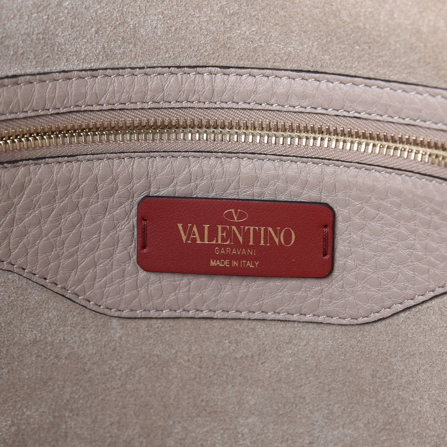 Grained Calfskin Rockstud Shoulder Tote Poudre