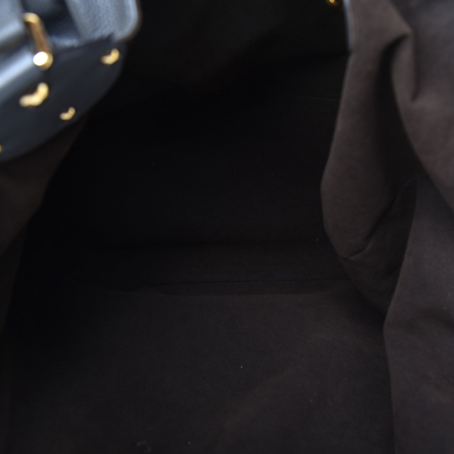 Mahina L Anthracite