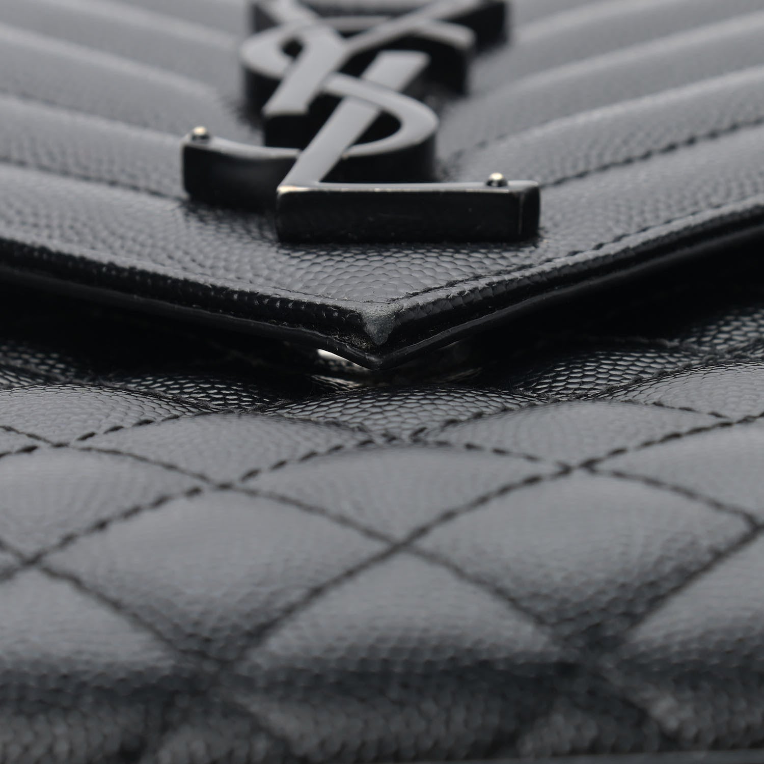 Saint Laurent Grain De Poudre Textured Mixed Matelasse Large Triquilt Monogram Monochrome Satchel Black 15 of 15