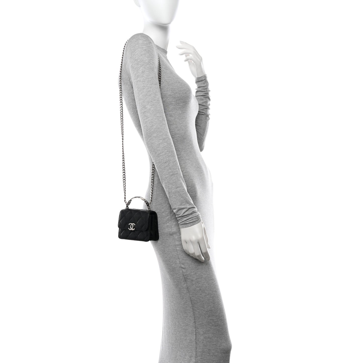 Caviar Quilted Pick Me Up Clutch With Chain Black