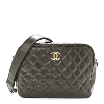 Chanel Calfskin Quilted CC Camera Case Green 1 of 11