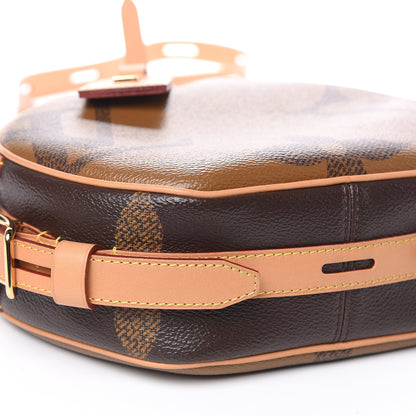 Louis Vuitton Reverse Monogram Giant Boite Chapeau Souple 7 of 9