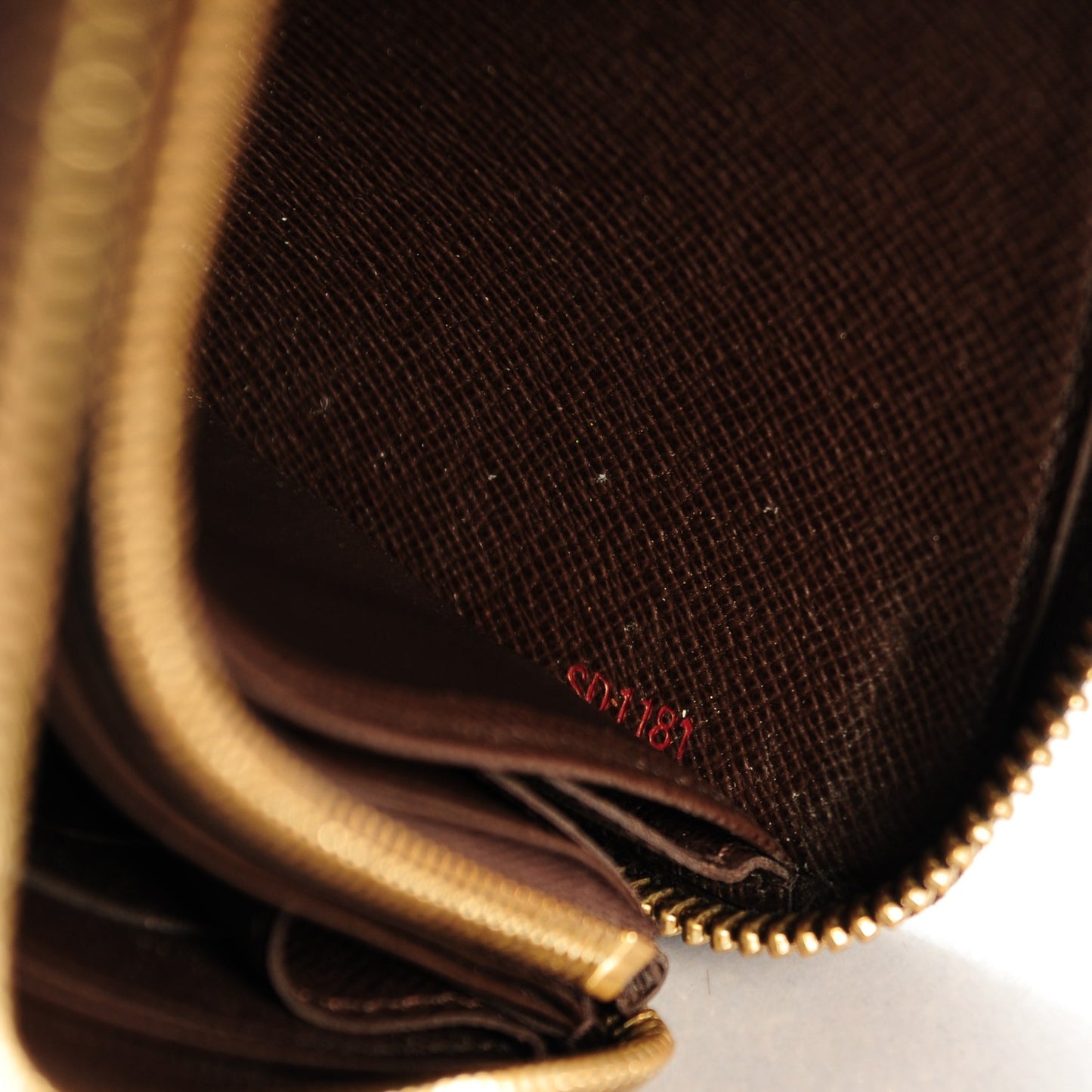 Damier Ebene Zippy Wallet