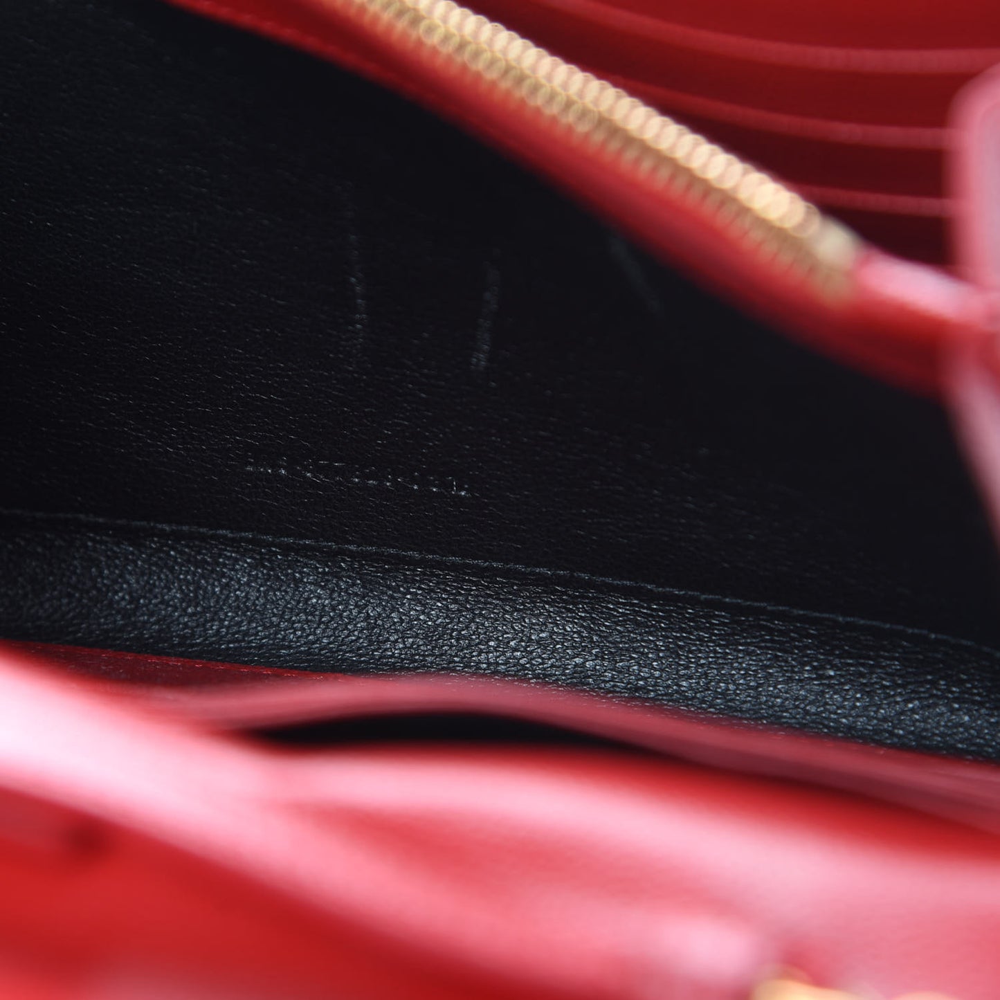 Grain De Poudre Matelasse Chevron Monogram Chain Wallet Red
