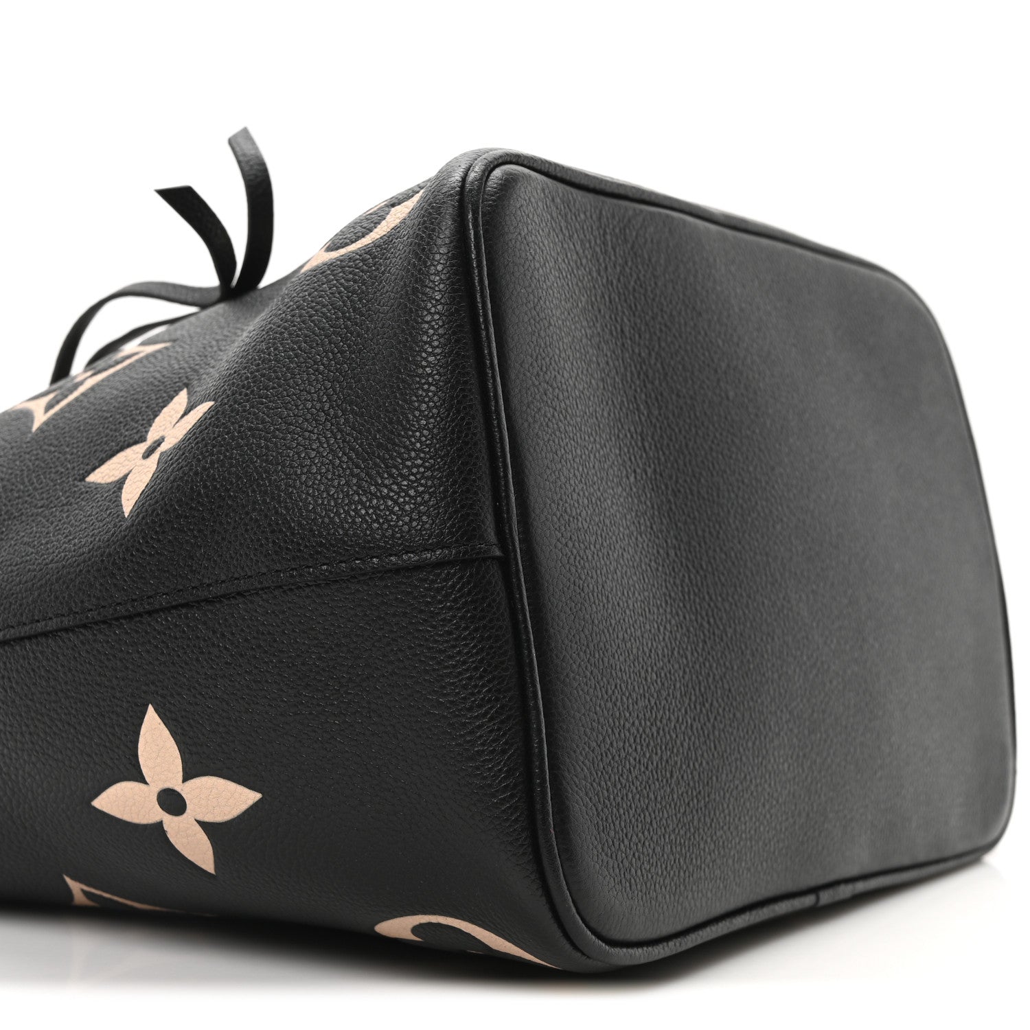Louis Vuitton Empreinte Monogram Giant Neonoe MM Black Beige 9 of 10