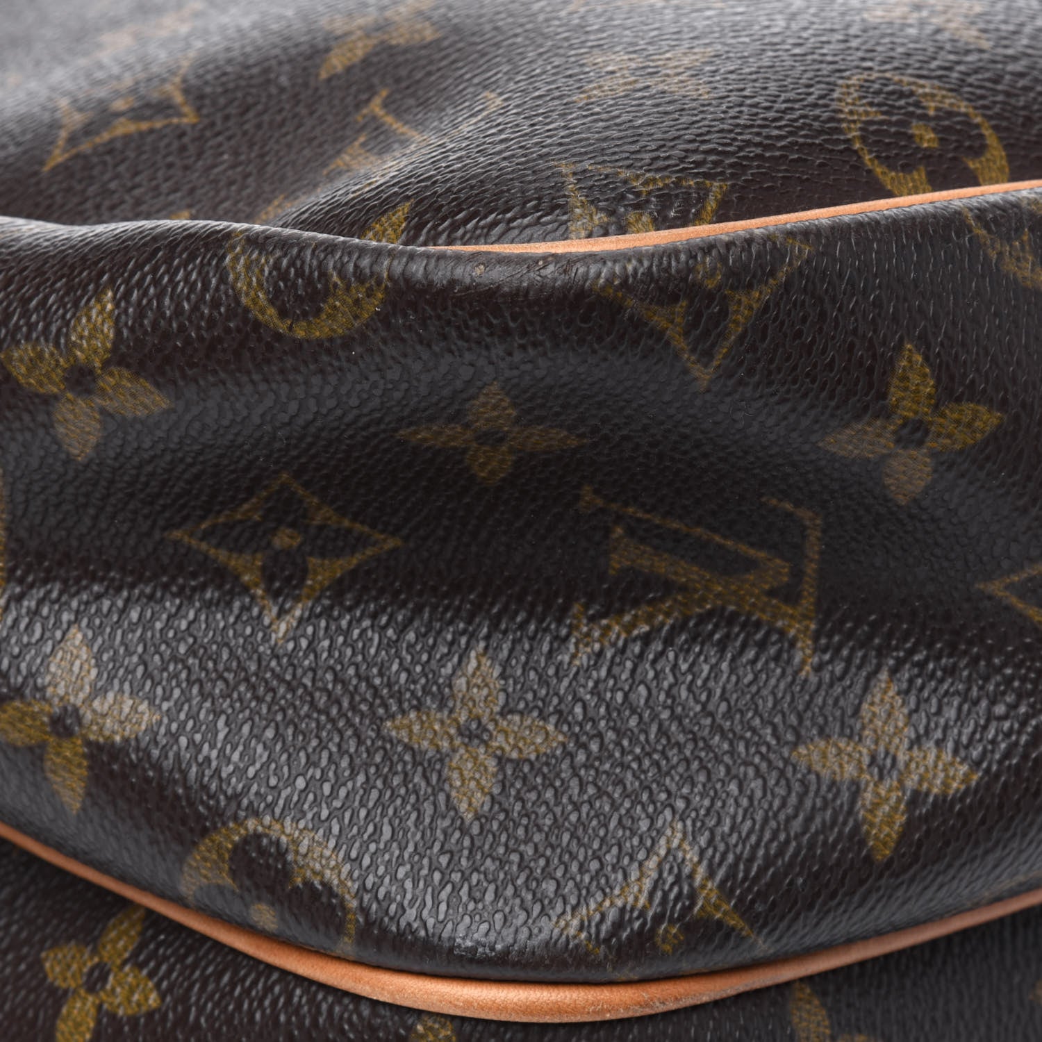 Louis Vuitton Monogram Reporter GM 11 of 26