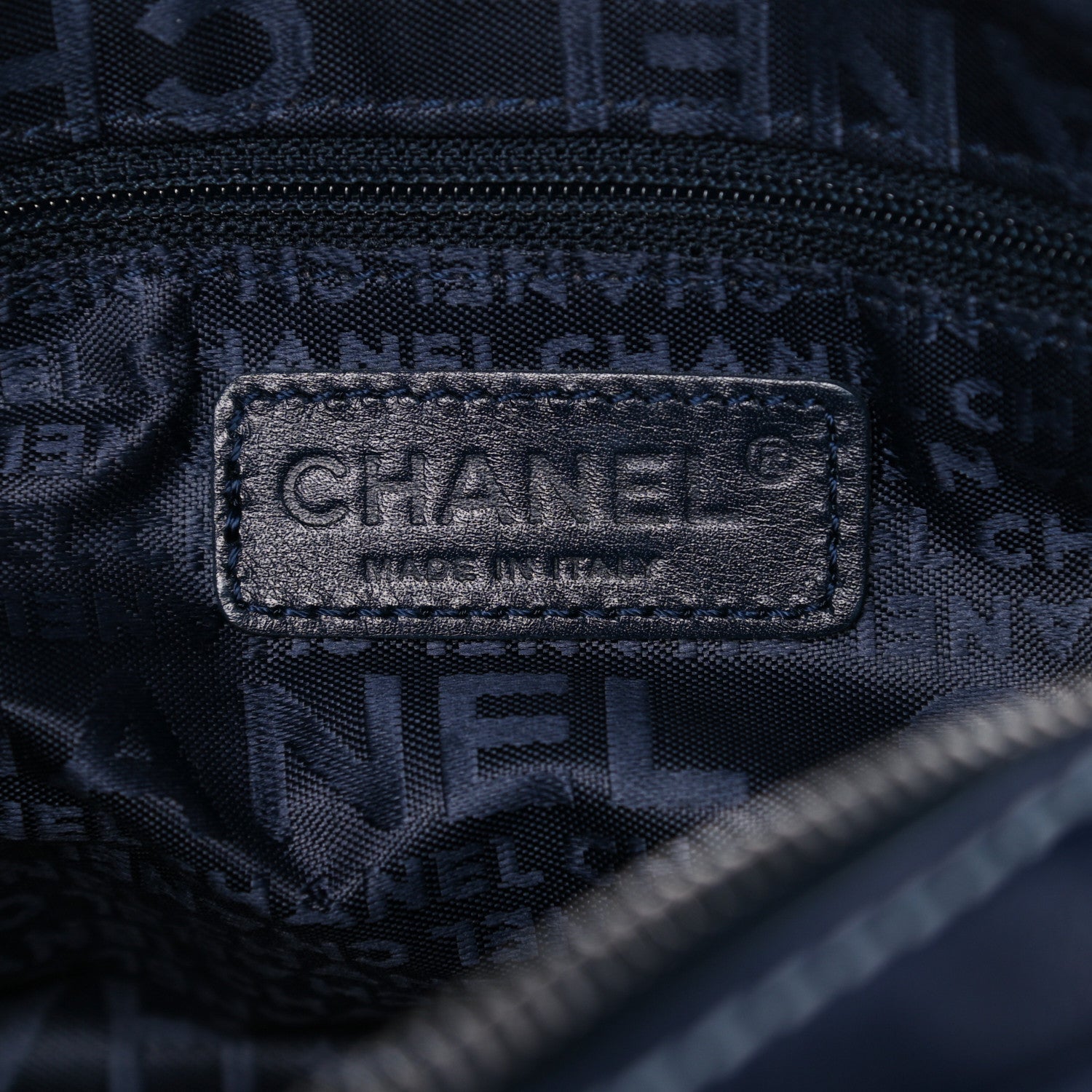 Chanel Lambskin Lax Accordion Hobo Navy 6 of 9