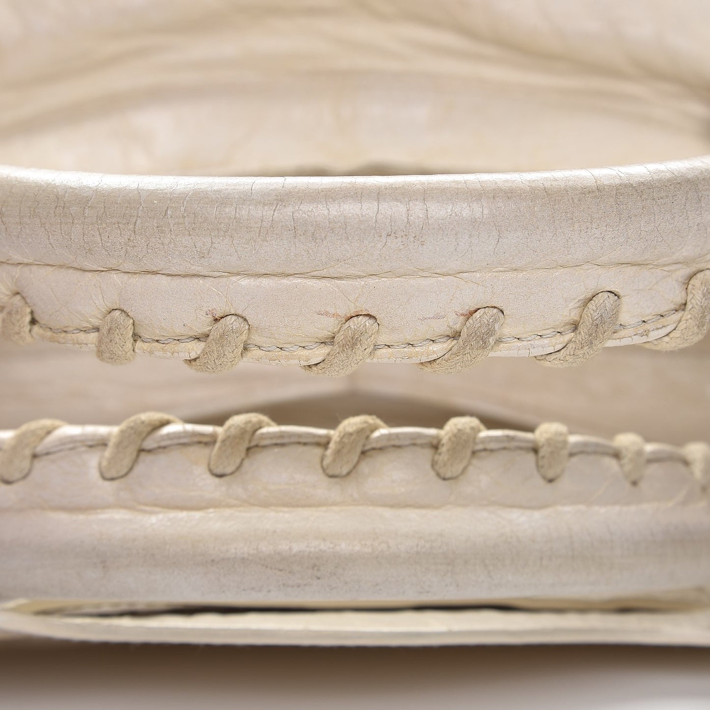 Chevre Classic Hardware City Natural