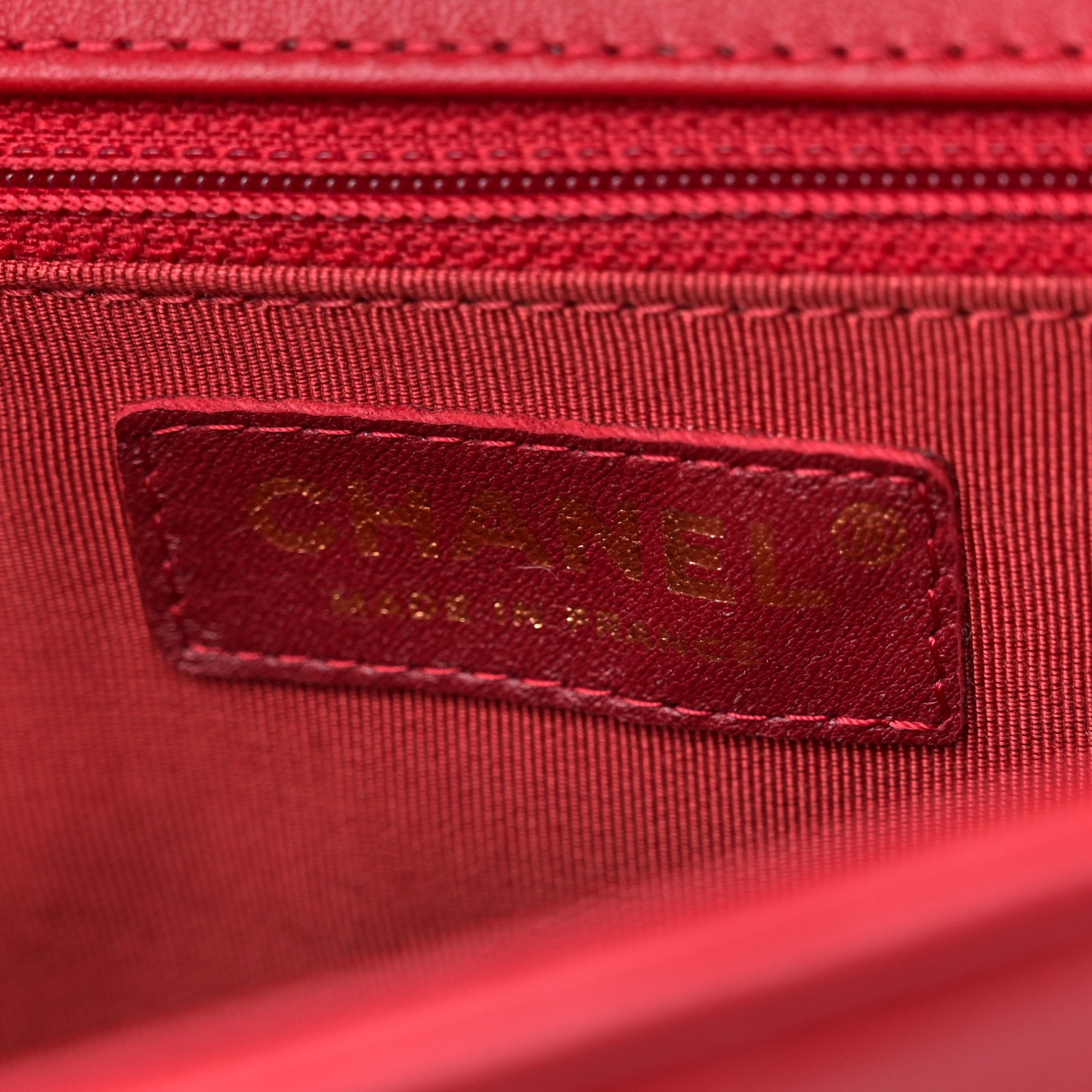 Lambskin Quilted New Medium Boy Flap Red