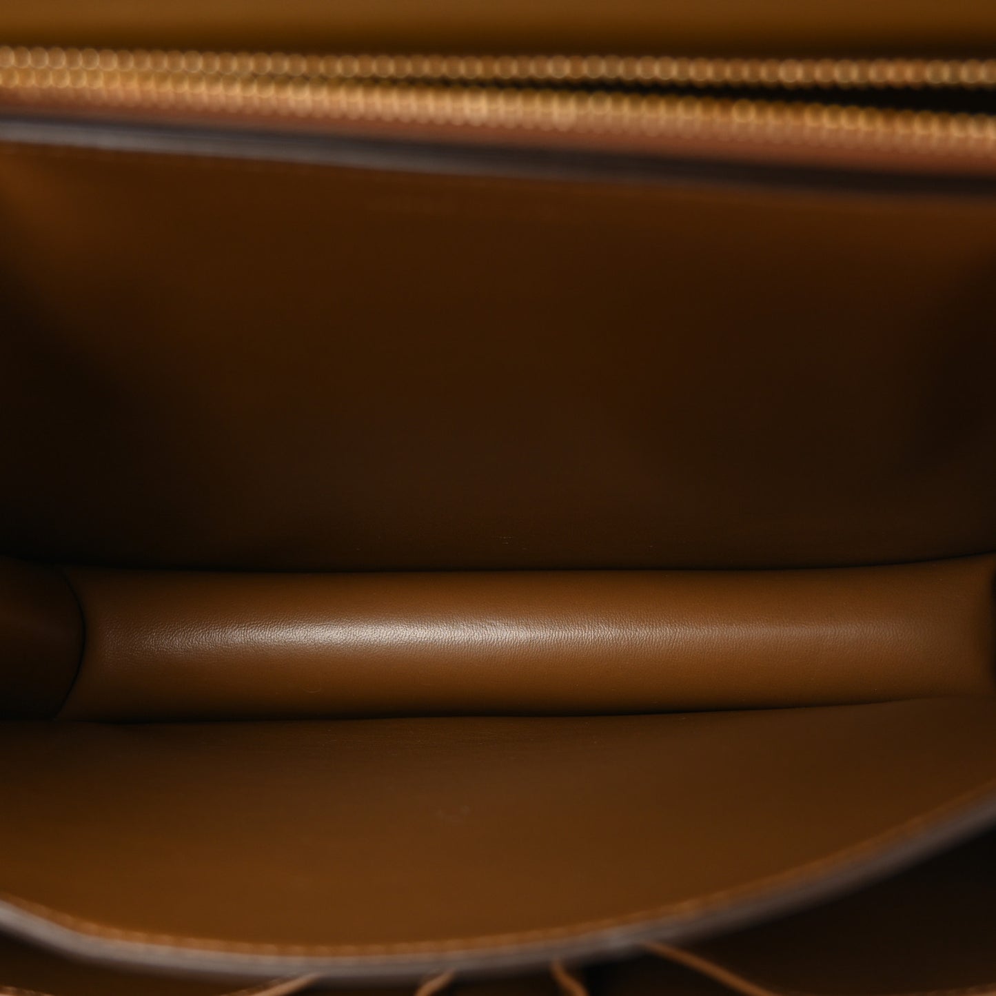 Box Calfskin Medium Classic Box Flap Bag Light Camel