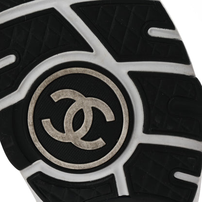 Chanel Mesh Suede Calfskin Grained Calfskin Womens CC Sneakers 40 White Black 7 of 9