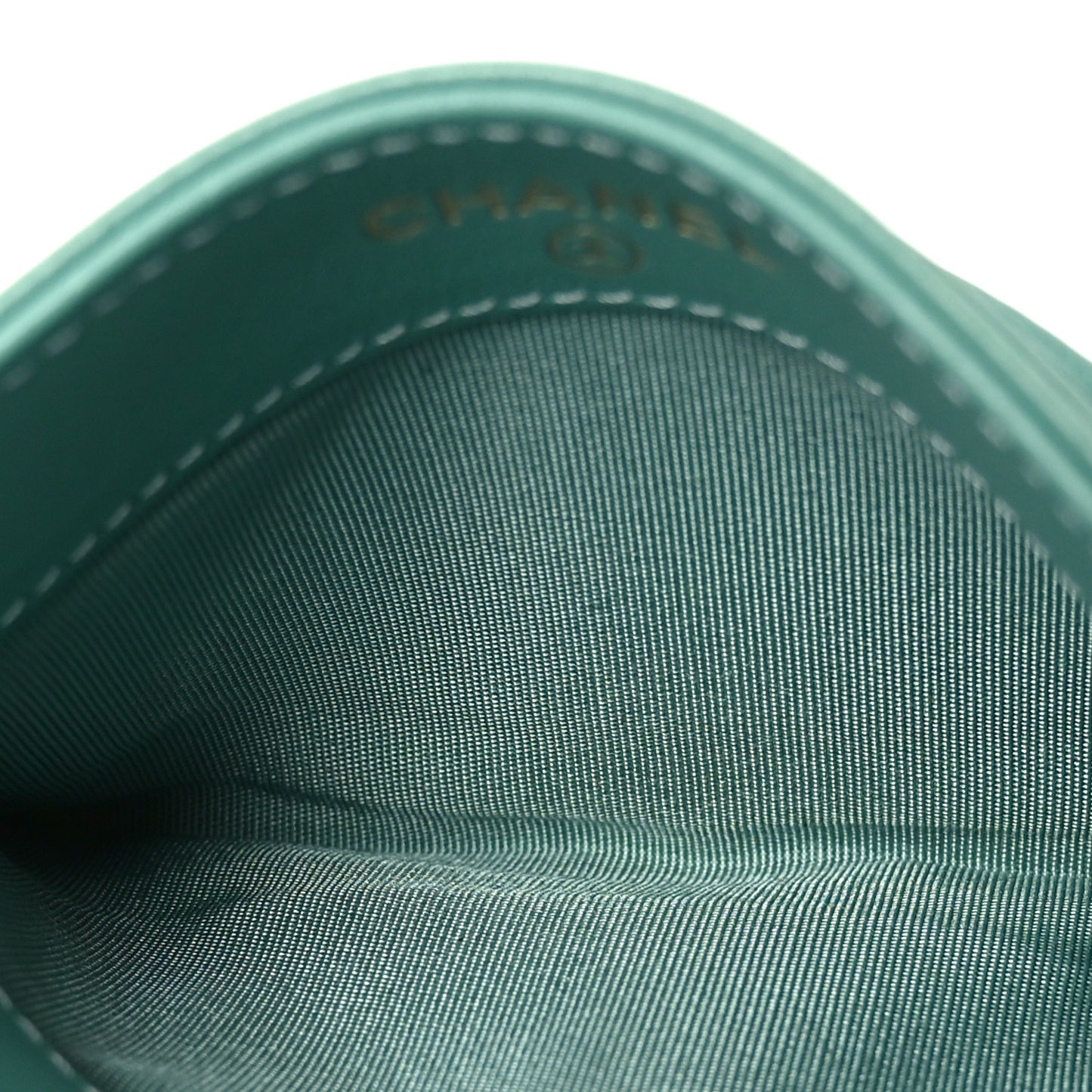 Lambskin Quilted Chanel 19 Card Holder Green