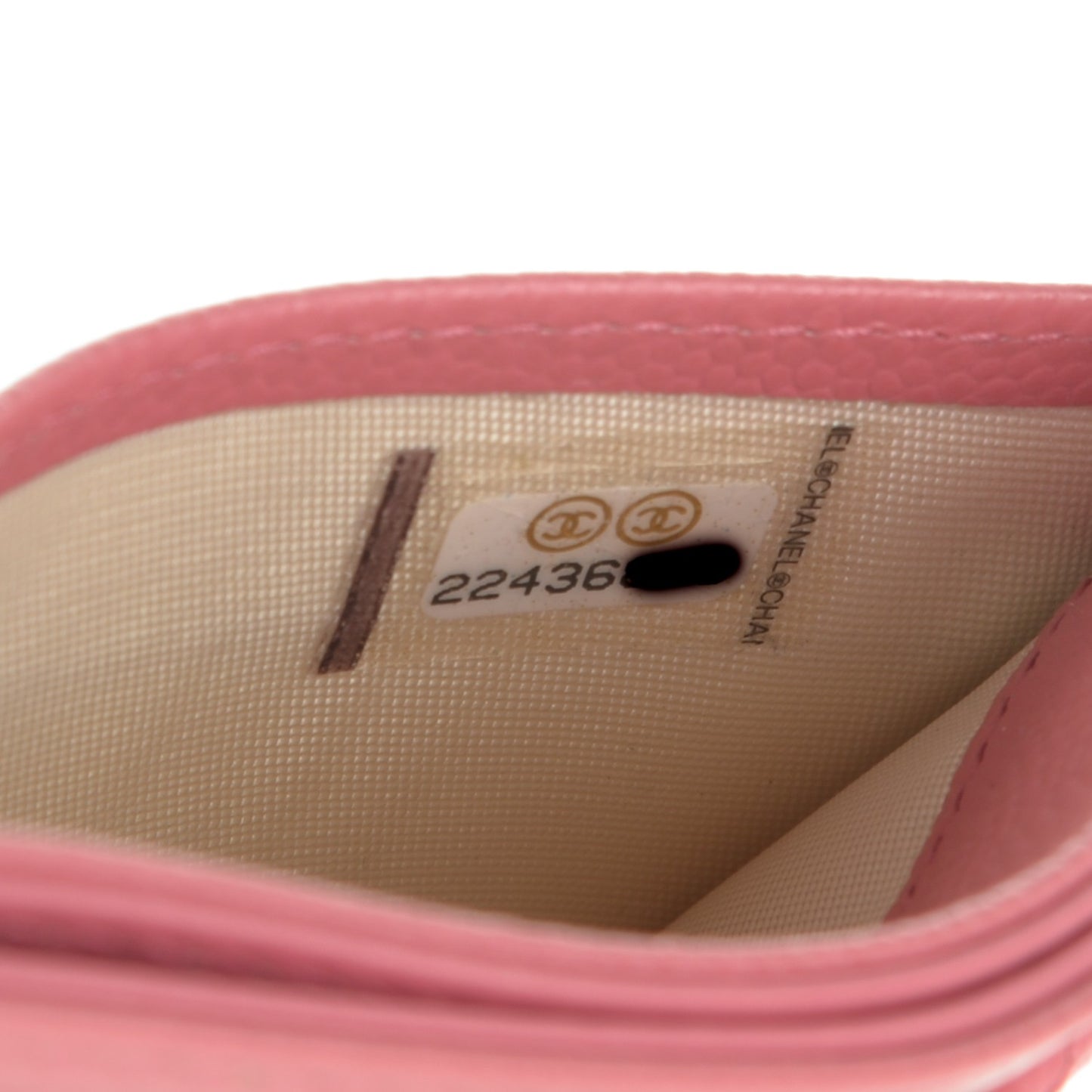 Caviar Chevron Quilted Card Holder Pink