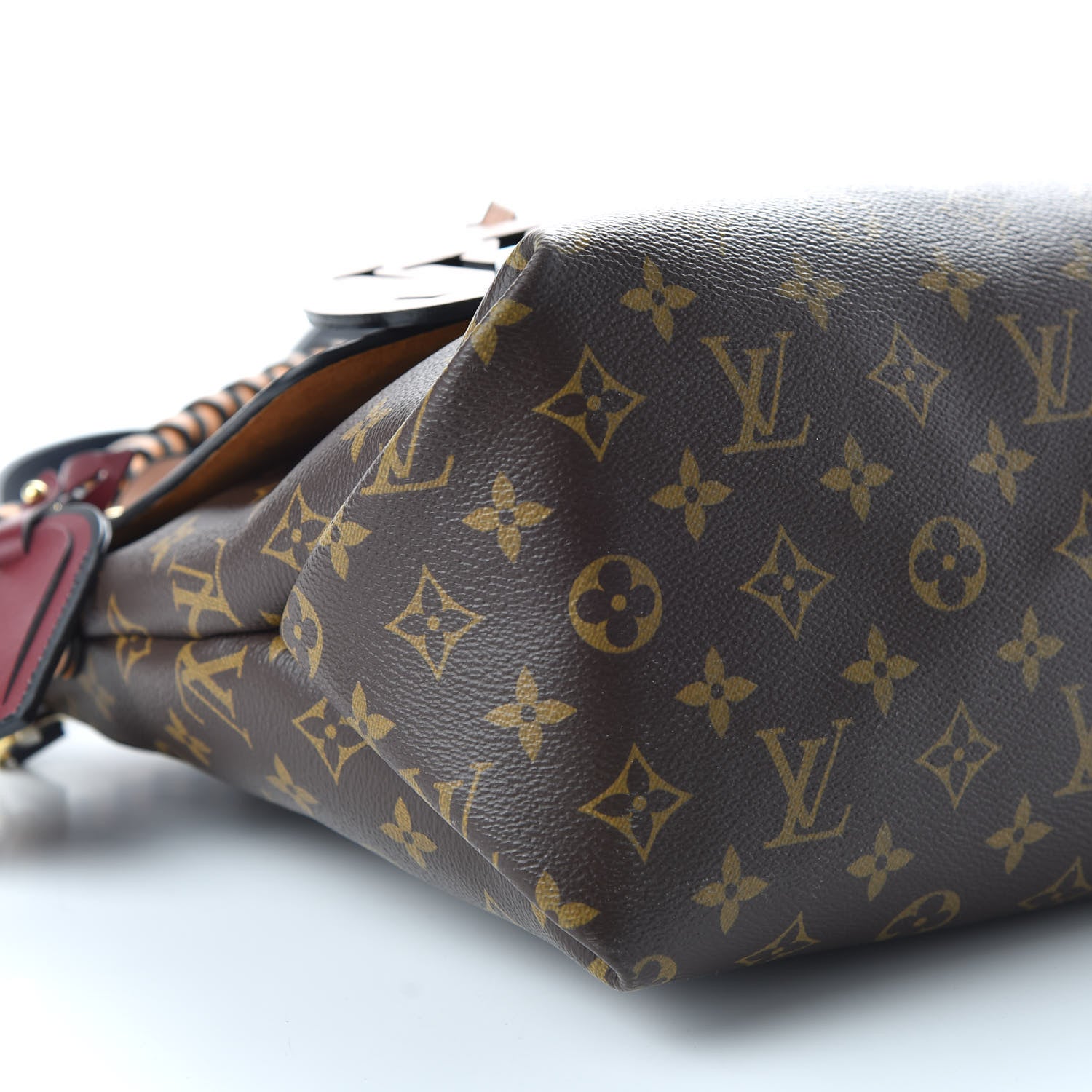 Louis Vuitton Monogram Beaubourg MM Safran Imperial 7 of 11