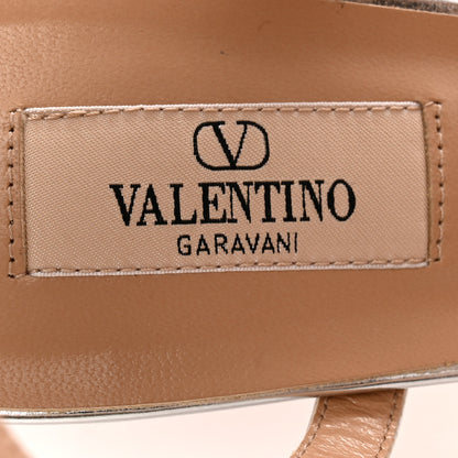 Valentino Garavani Metallic Pebbled Calfskin Rockstud Ankle Strap 65mm Pumps 40 Silver 7 of 13