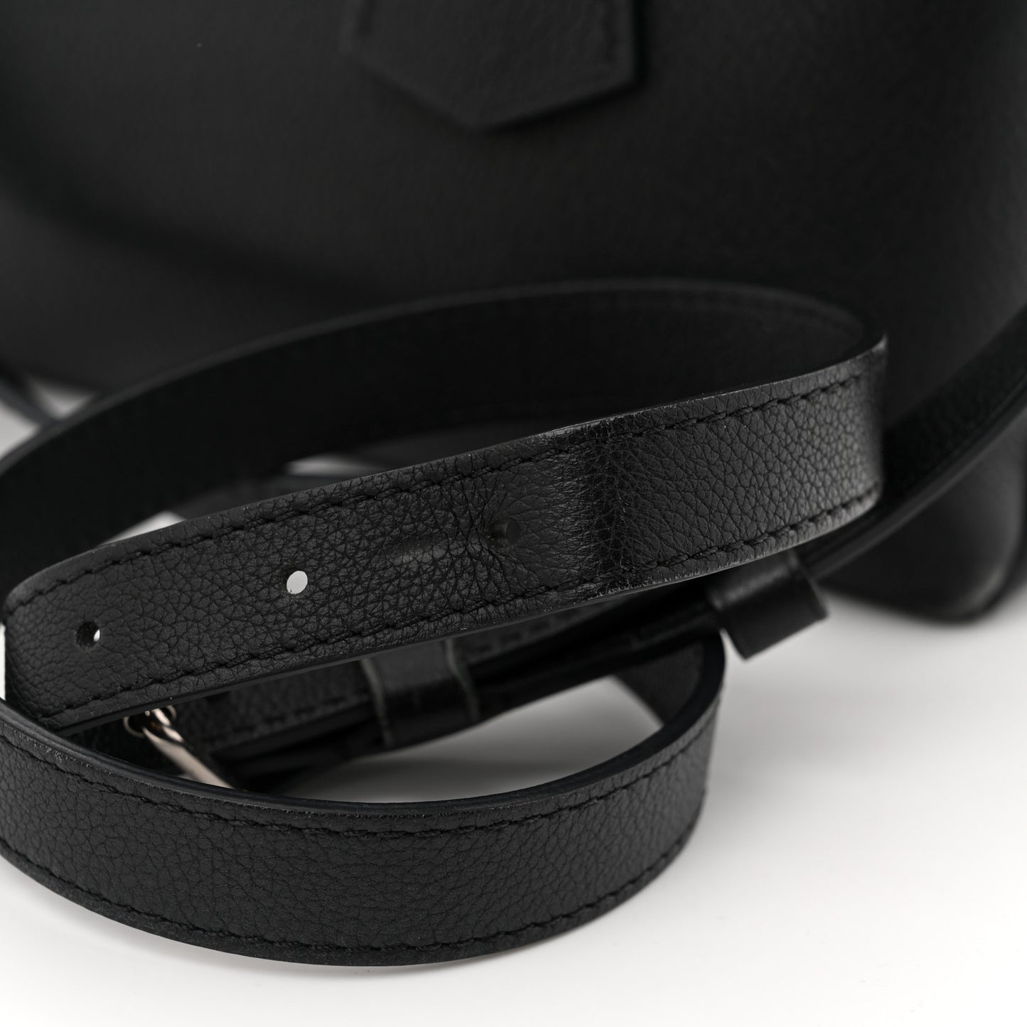 Soft Calfskin My Lockme Studs Black