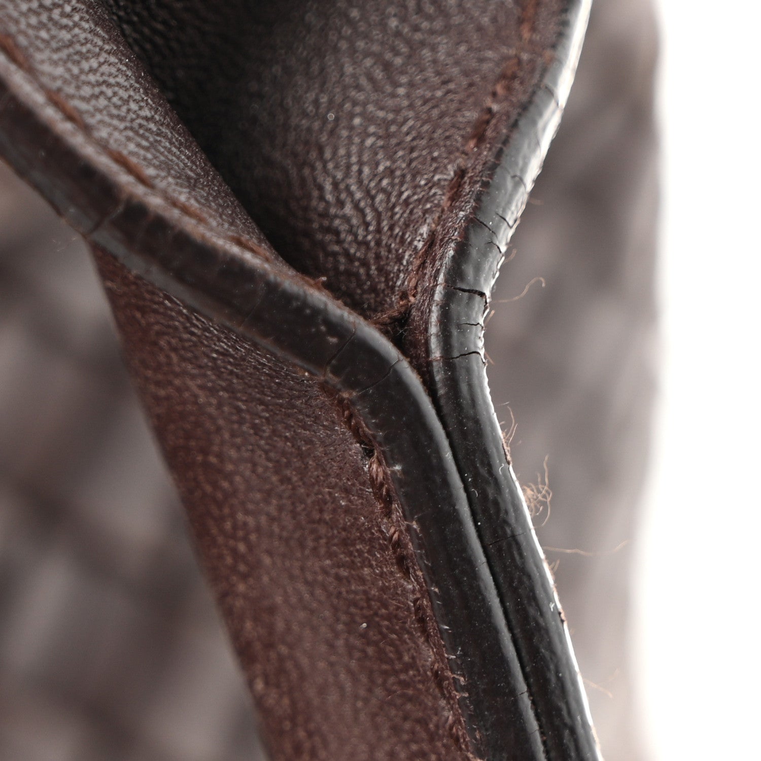 Bottega Veneta Nappa Intrecciato Medium Cabat Ebano 13 of 14