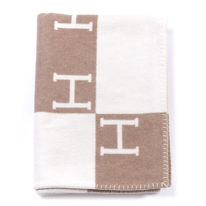 Hermes Wool Cashmere Avalon Baby Blanket Noisette Moyen White 1 of 3