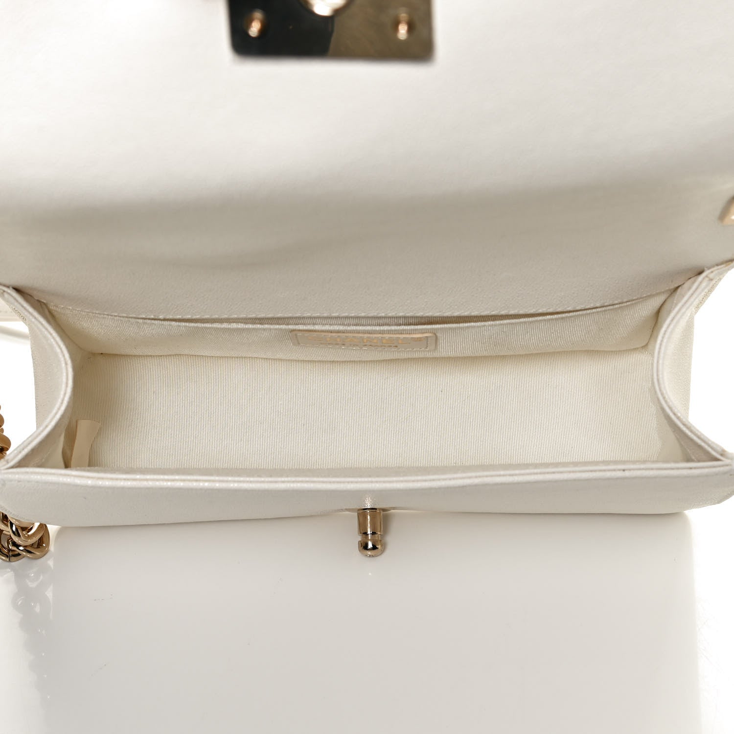 Chanel Caviar Quilted Medium Boy Flap White 4 of 10