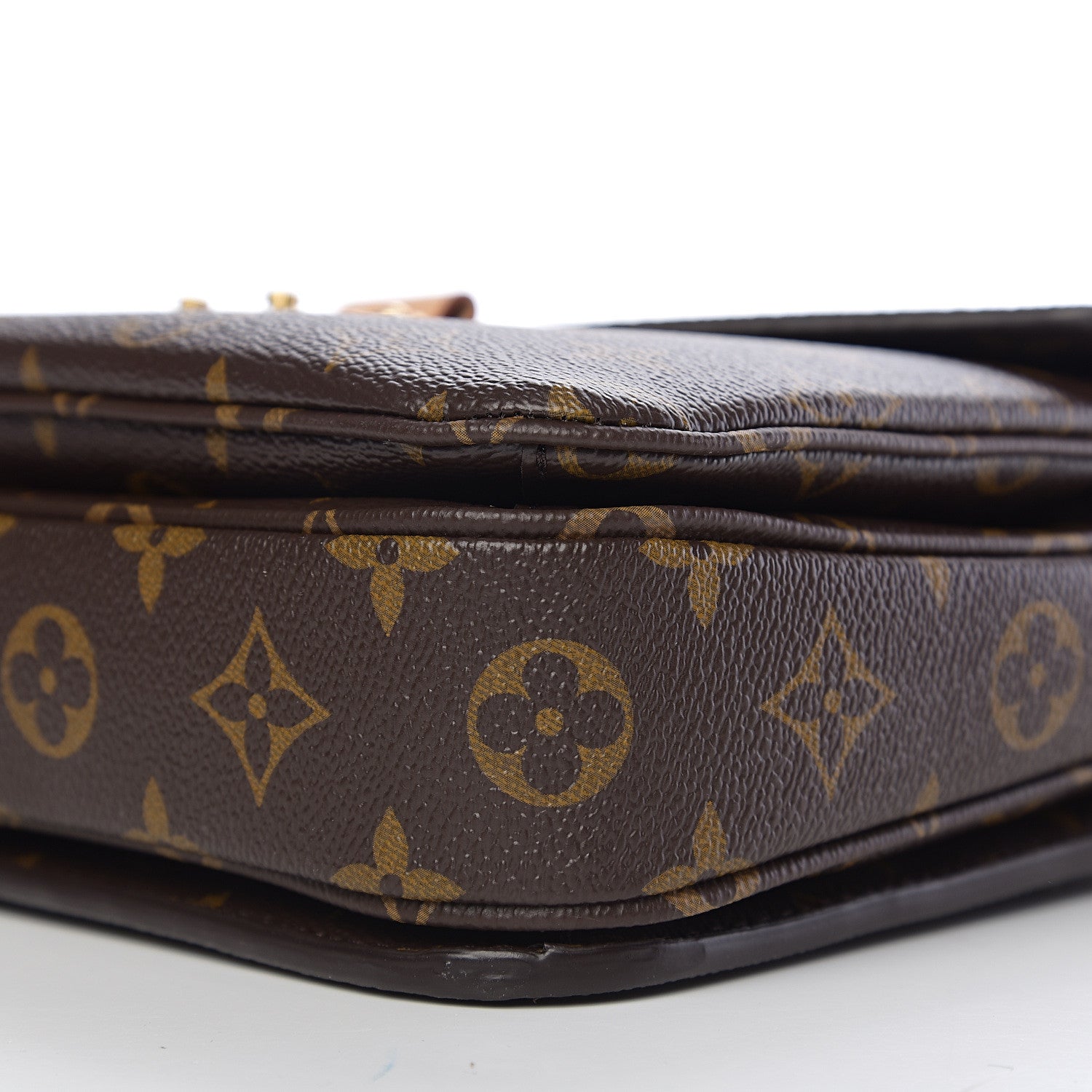 Louis Vuitton Monogram Pochette Metis 8 of 8