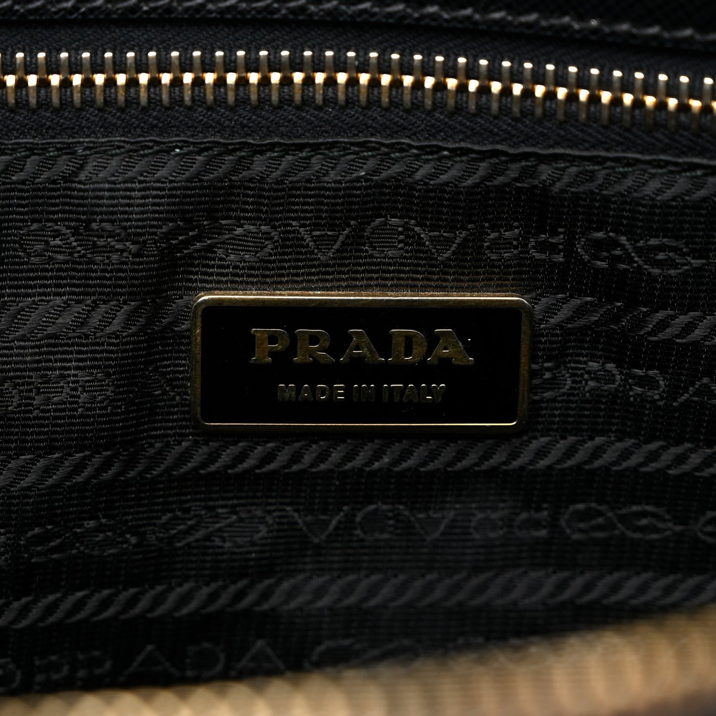 Saffiano Small Galleria Double Zip Tote Black