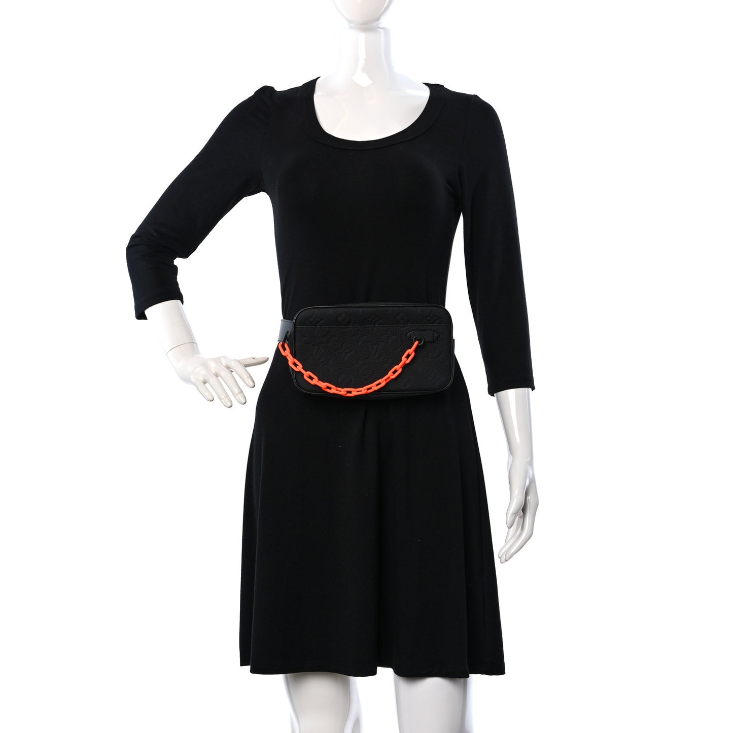 Taurillon Monogram Uniformes Solar Ray Soft Pochette Volga Belt Bag Black