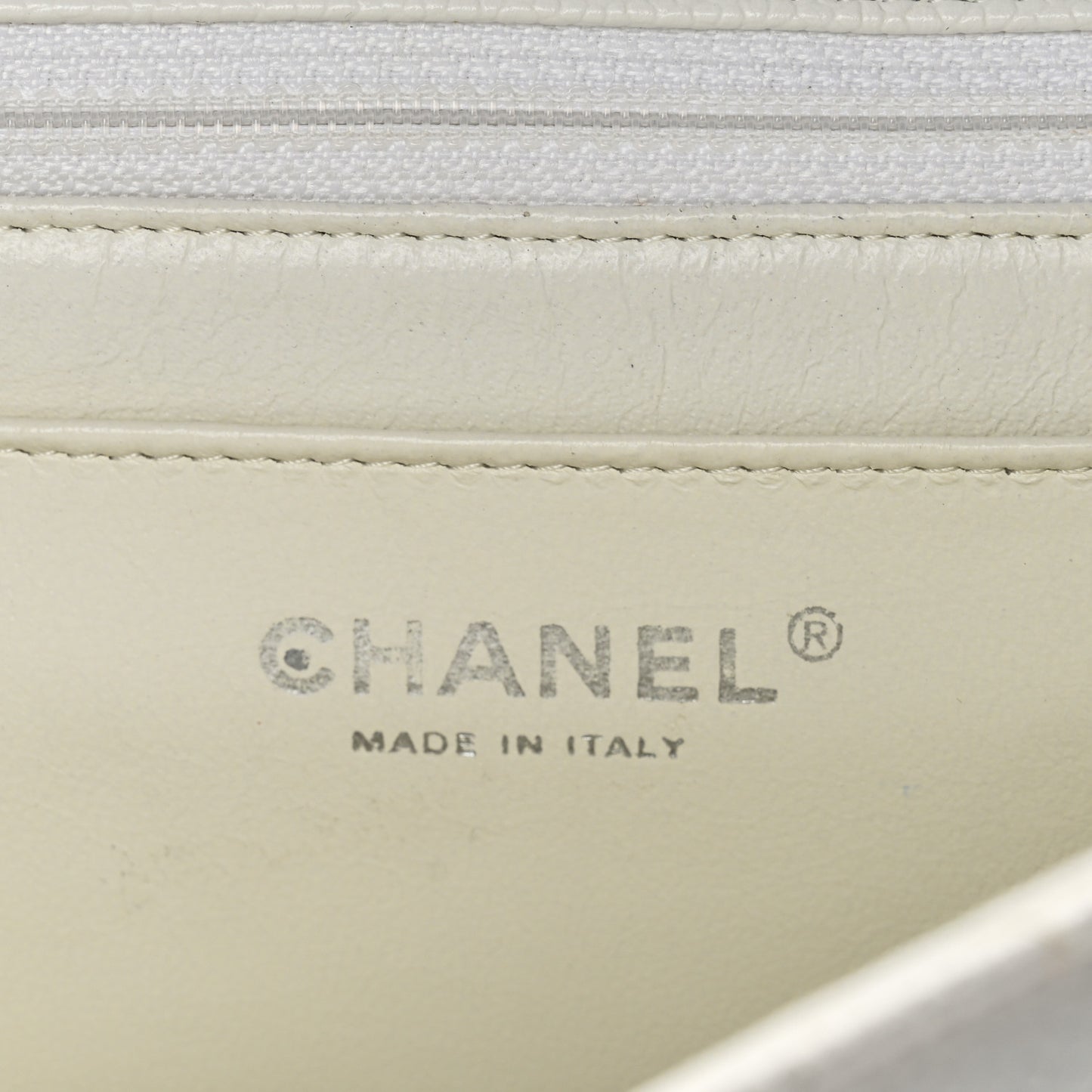 Caviar Quilted Jumbo Single Flap White