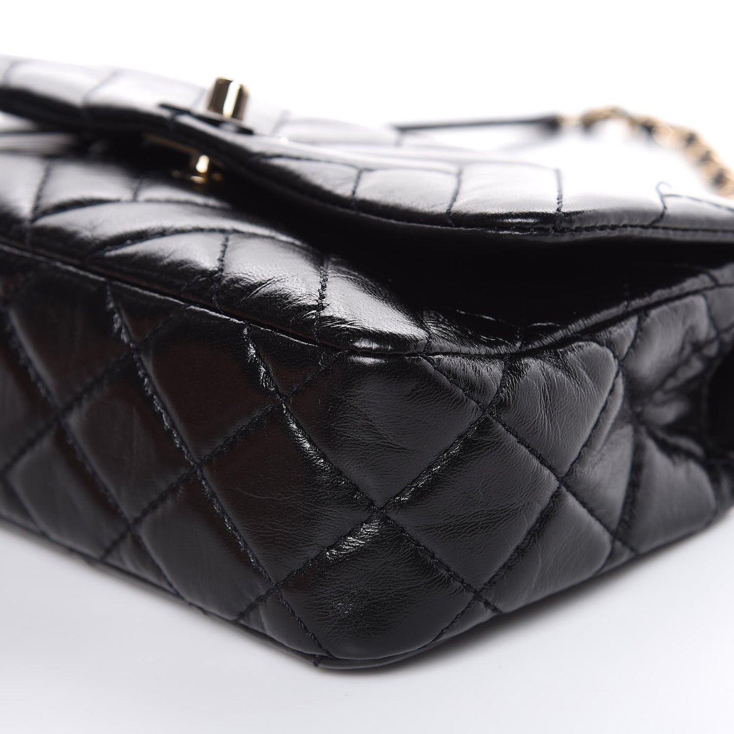 Shiny Lambskin Quilted Small Montcoco Flap Black
