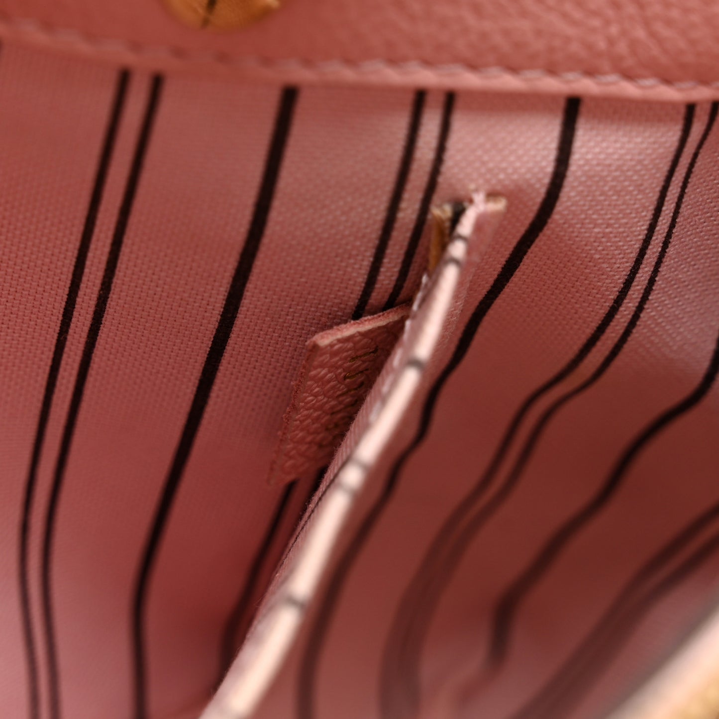 Empreinte Montaigne BB Rose Poudre
