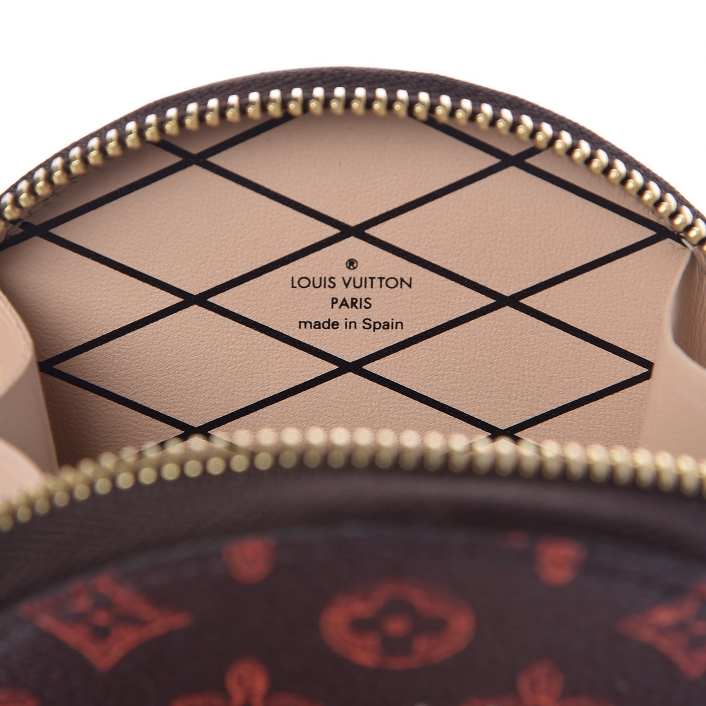 Calfskin Catogram Micro Boite Chapeau Marron