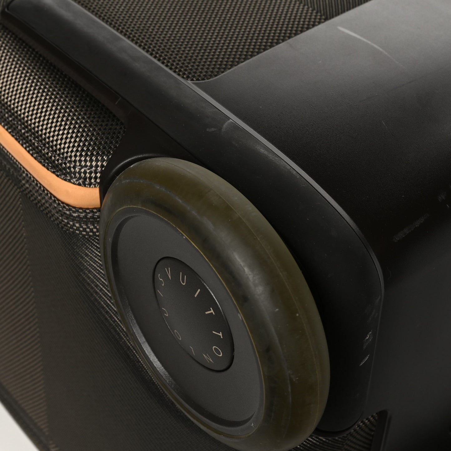 Damier Geant Conquerant 65 Rolling Luggage Terre