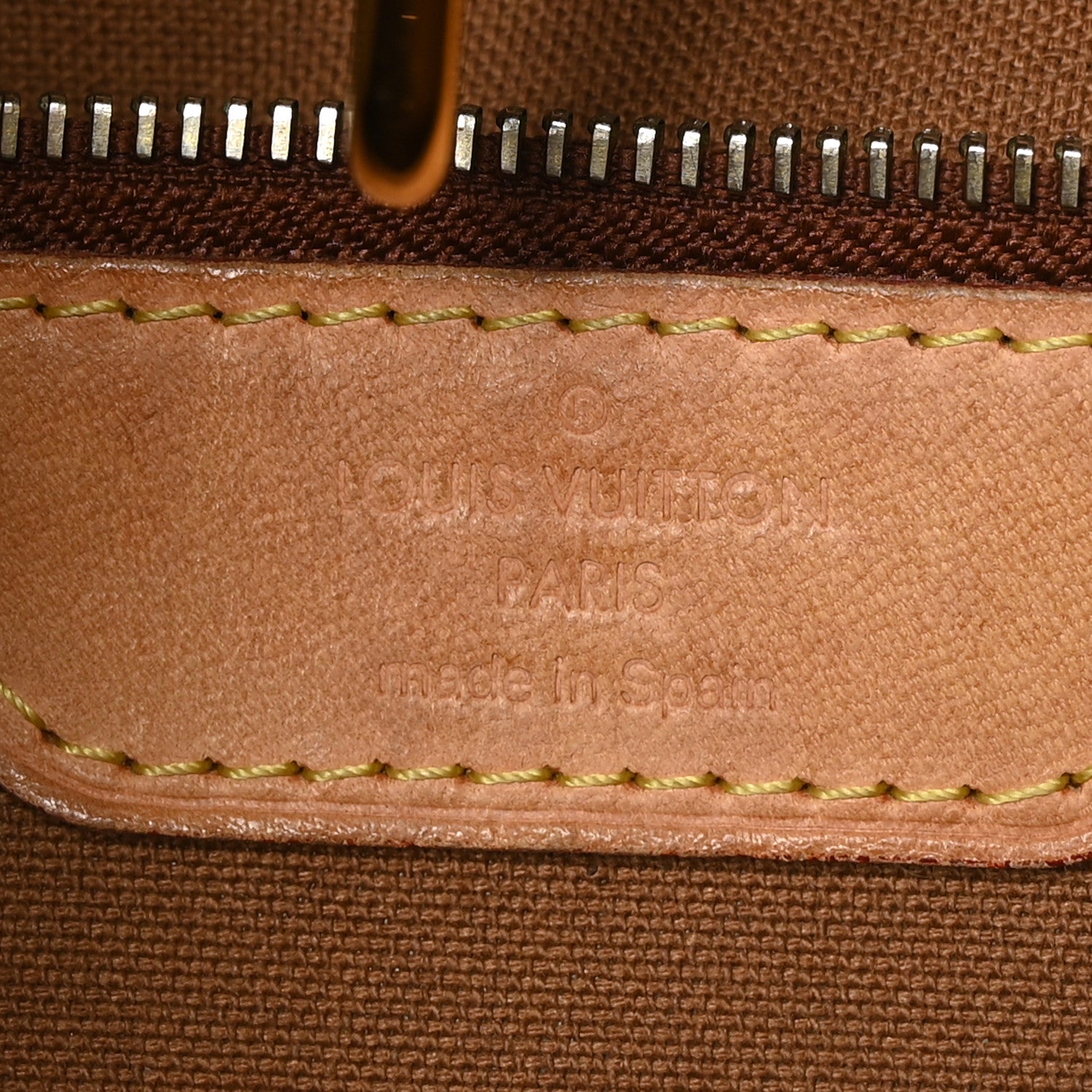 Louis Vuitton Monogram Batignolles Vertical 6 of 8