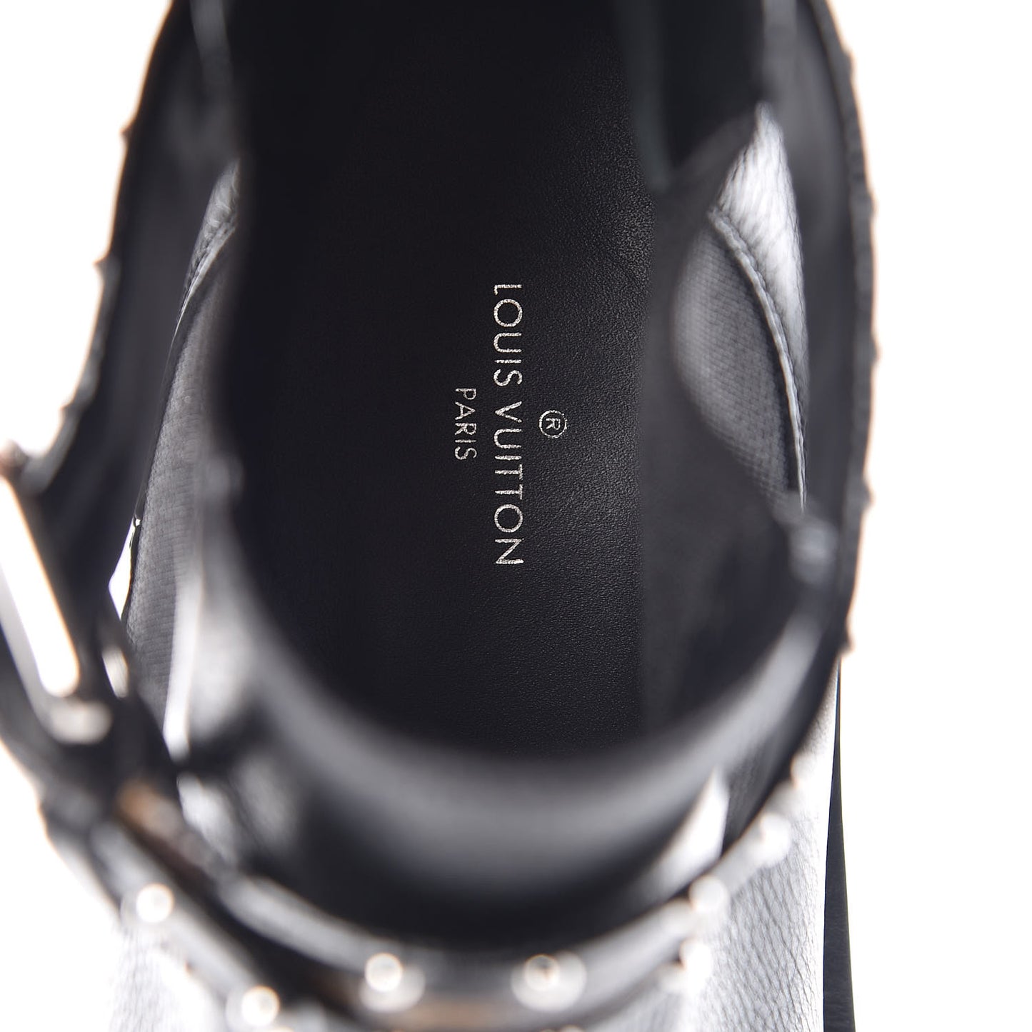 Grained Calfskin Monogram Discovery Flat Ankle Boots 39