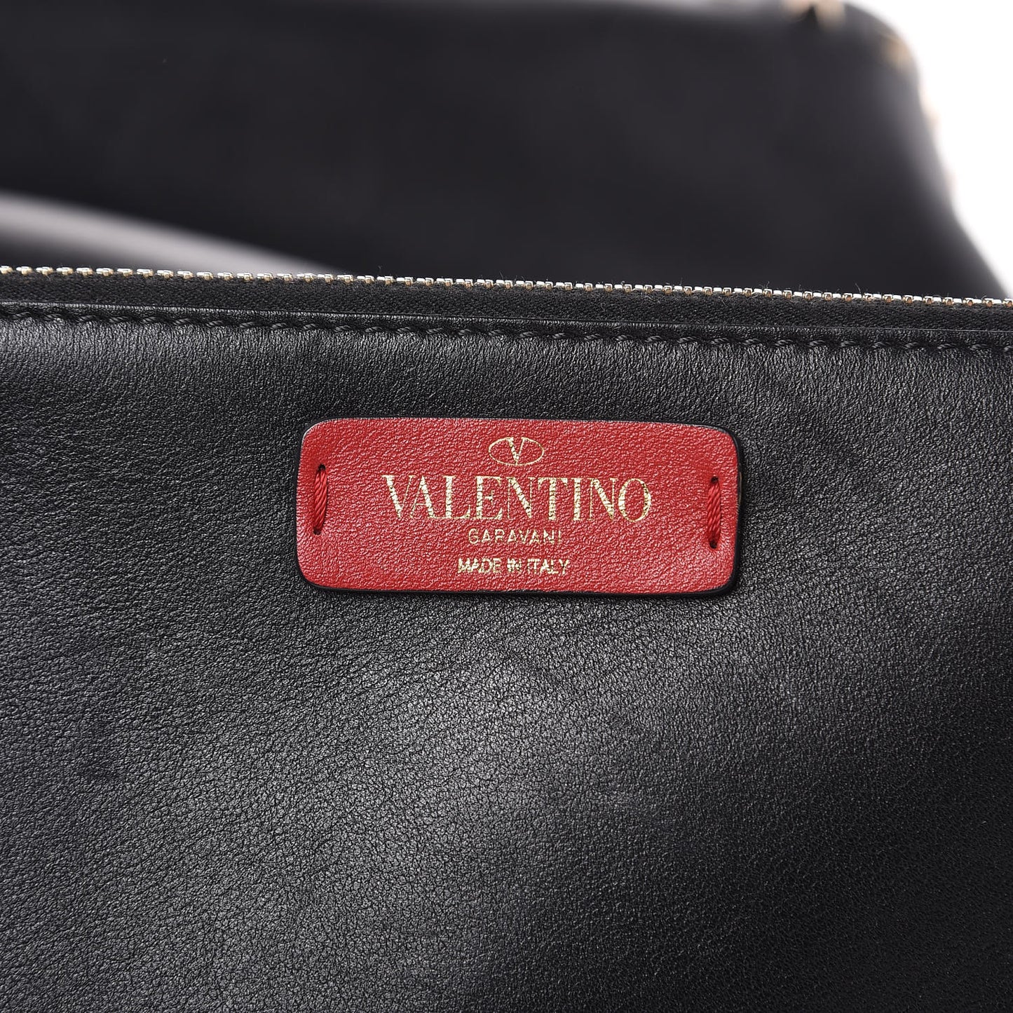 Vitello Rockstud Bucket Bag Black