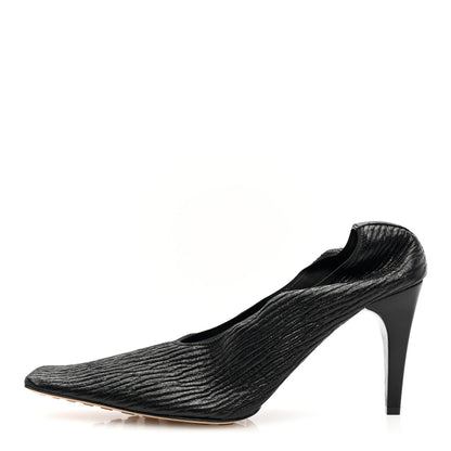 Bottega Veneta Crunch Calfskin Sharpei Pumps 41 Black 1 of 8