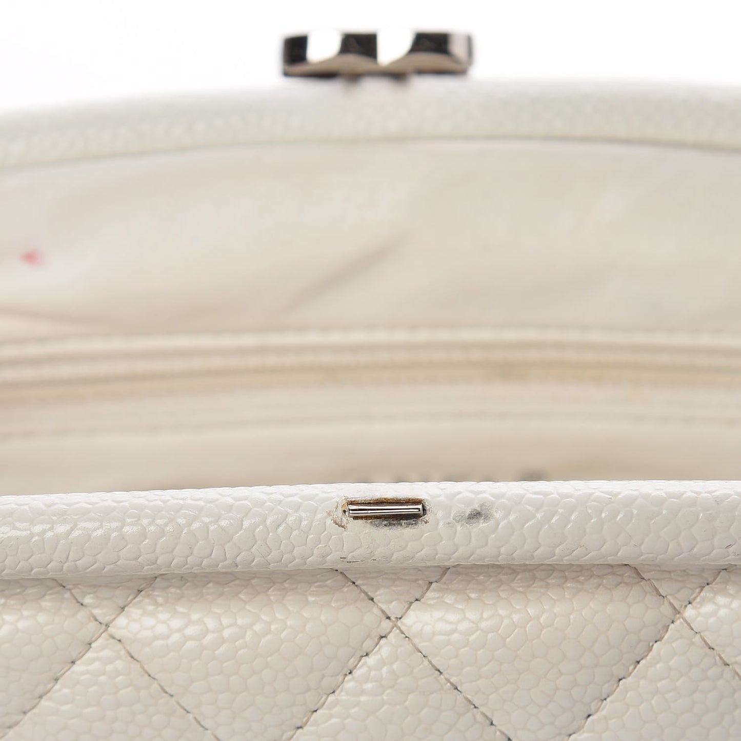 Caviar Quilted Timeless Clutch White