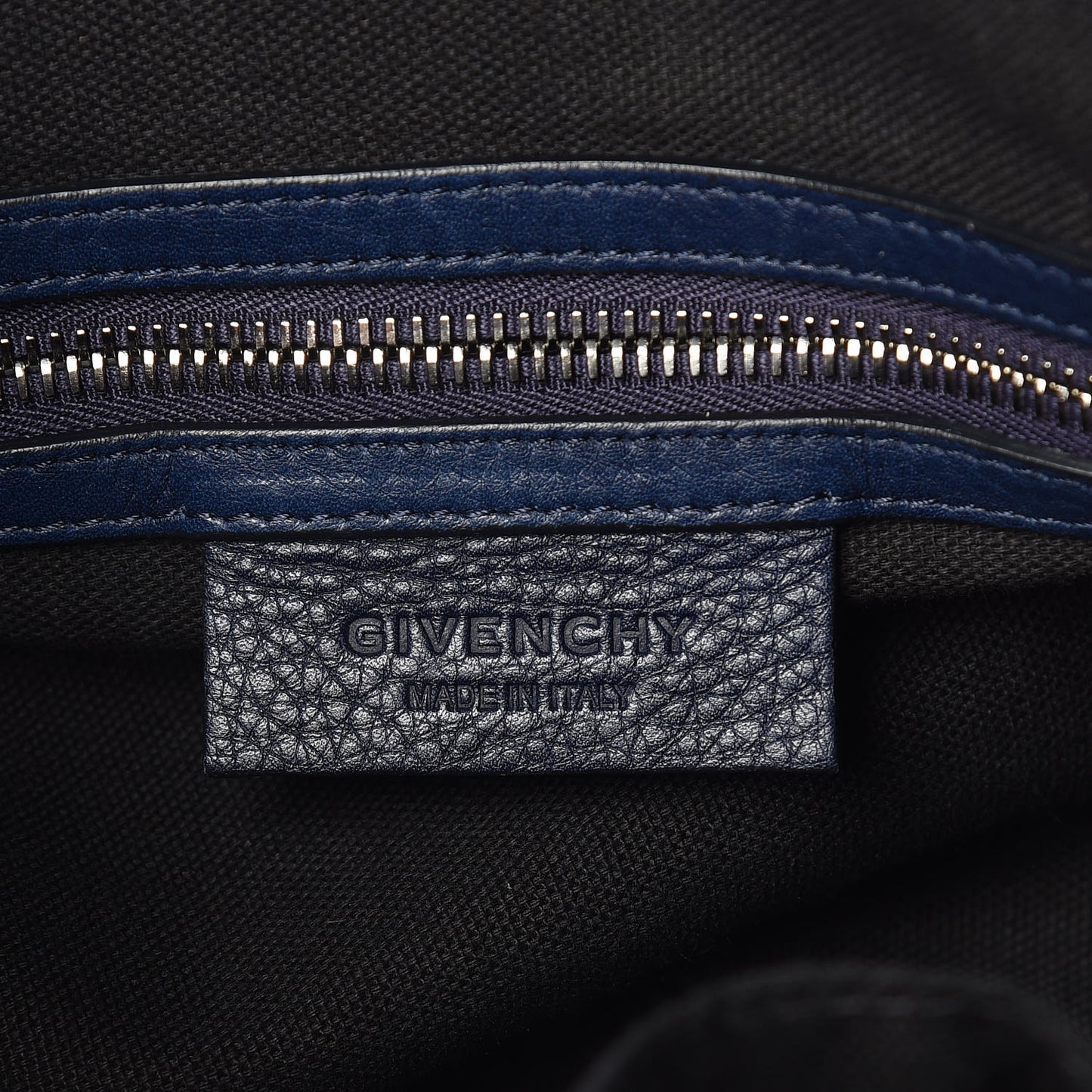 Pebbled Calfskin Small Nightingale Navy