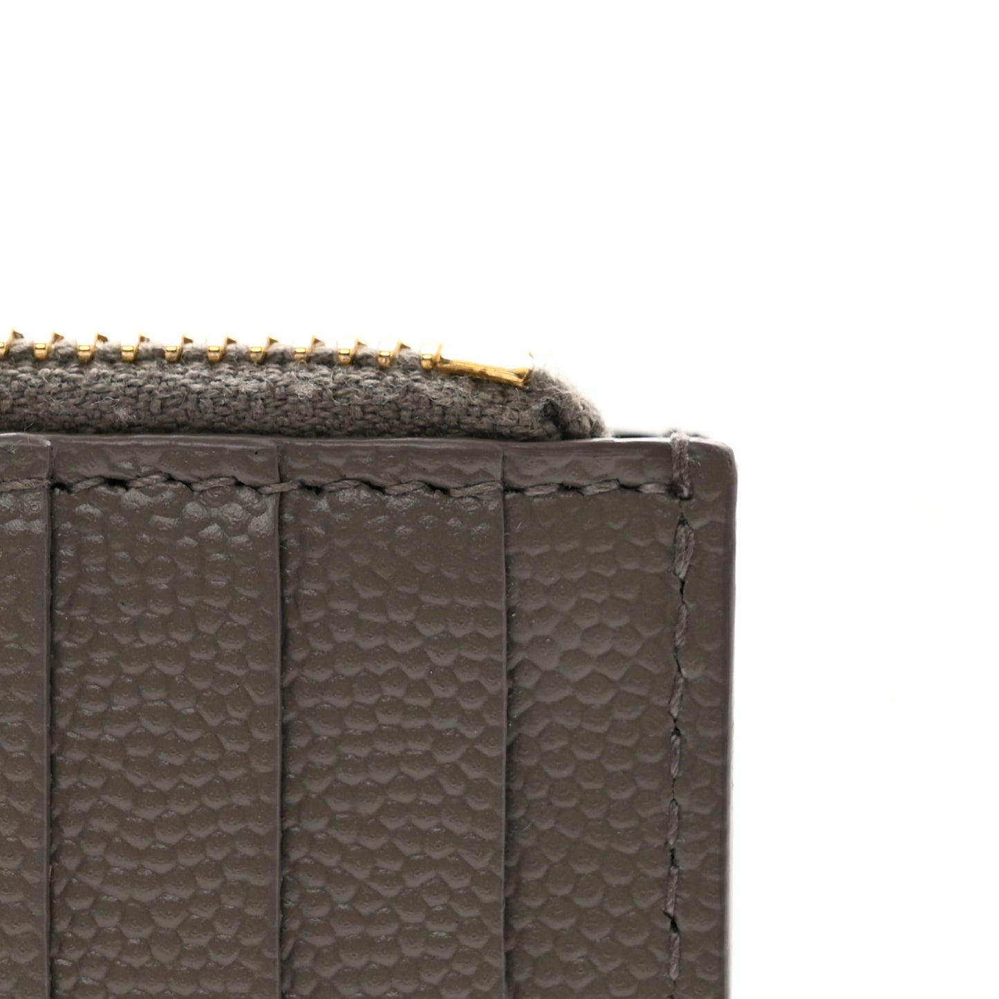Grain De Poudre Matelasse Chevron Monogram Fragments Zippered Card Case Pebble