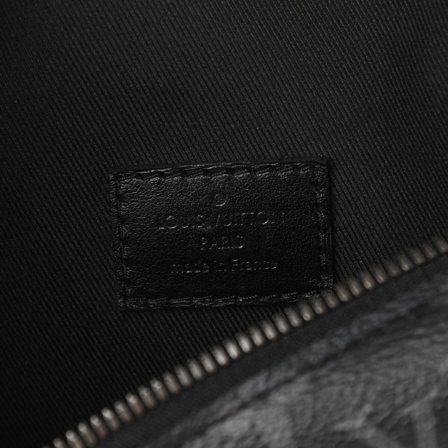 Louis Vuitton Monogram Eclipse Discovery Bumbag 8 of 9