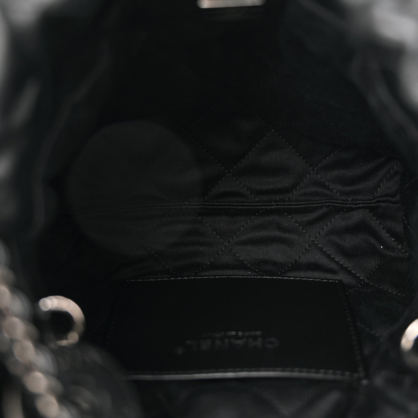 Shiny Calfskin Quilted Monochrome Mini Chanel 22 Black
