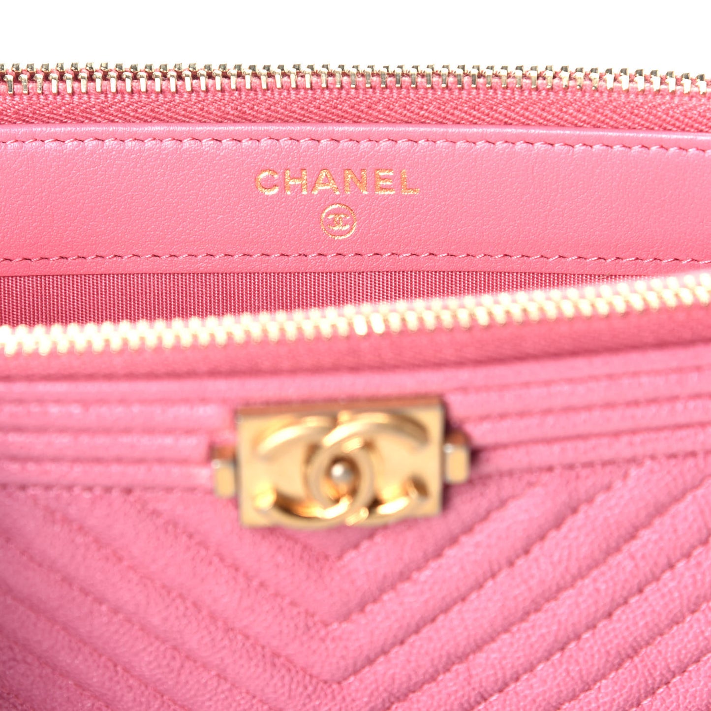 Caviar Chevron Small Boy Clutch With Chain Pink