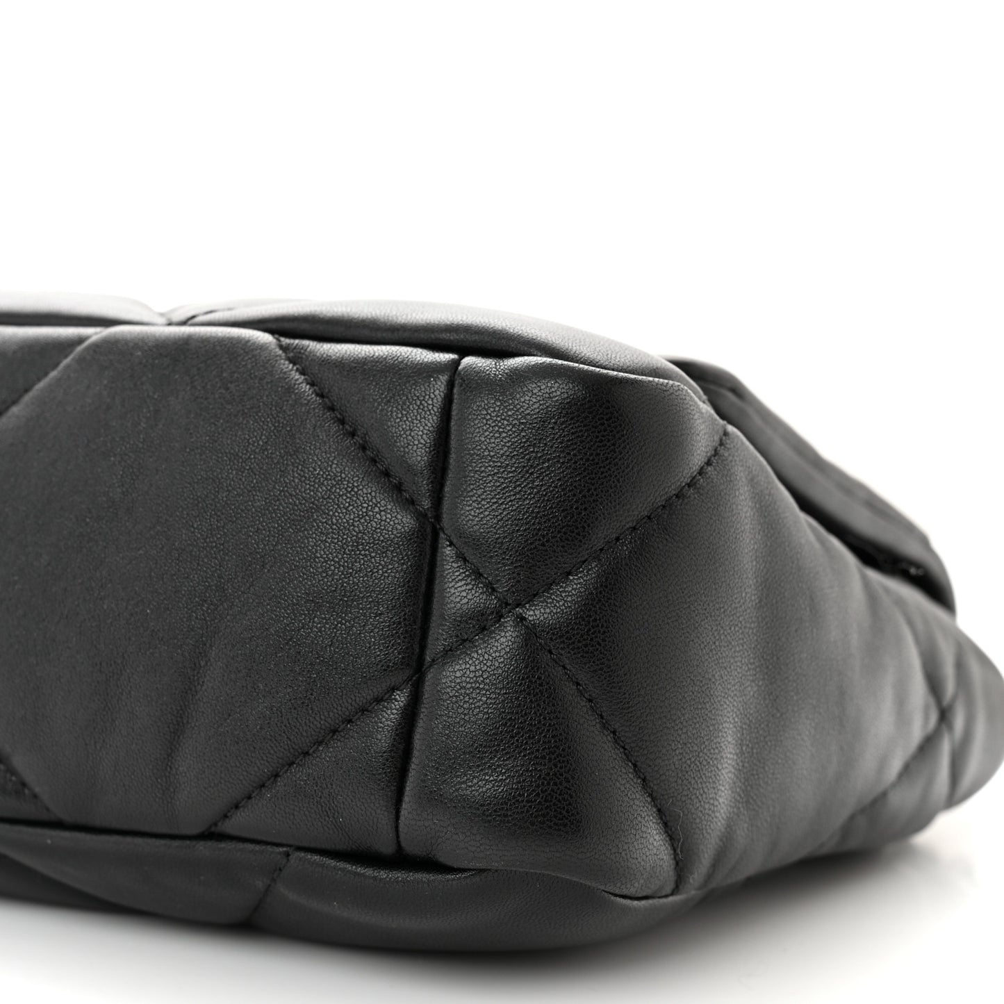 Lambskin Quilted Medium Chanel 19 Flap Black