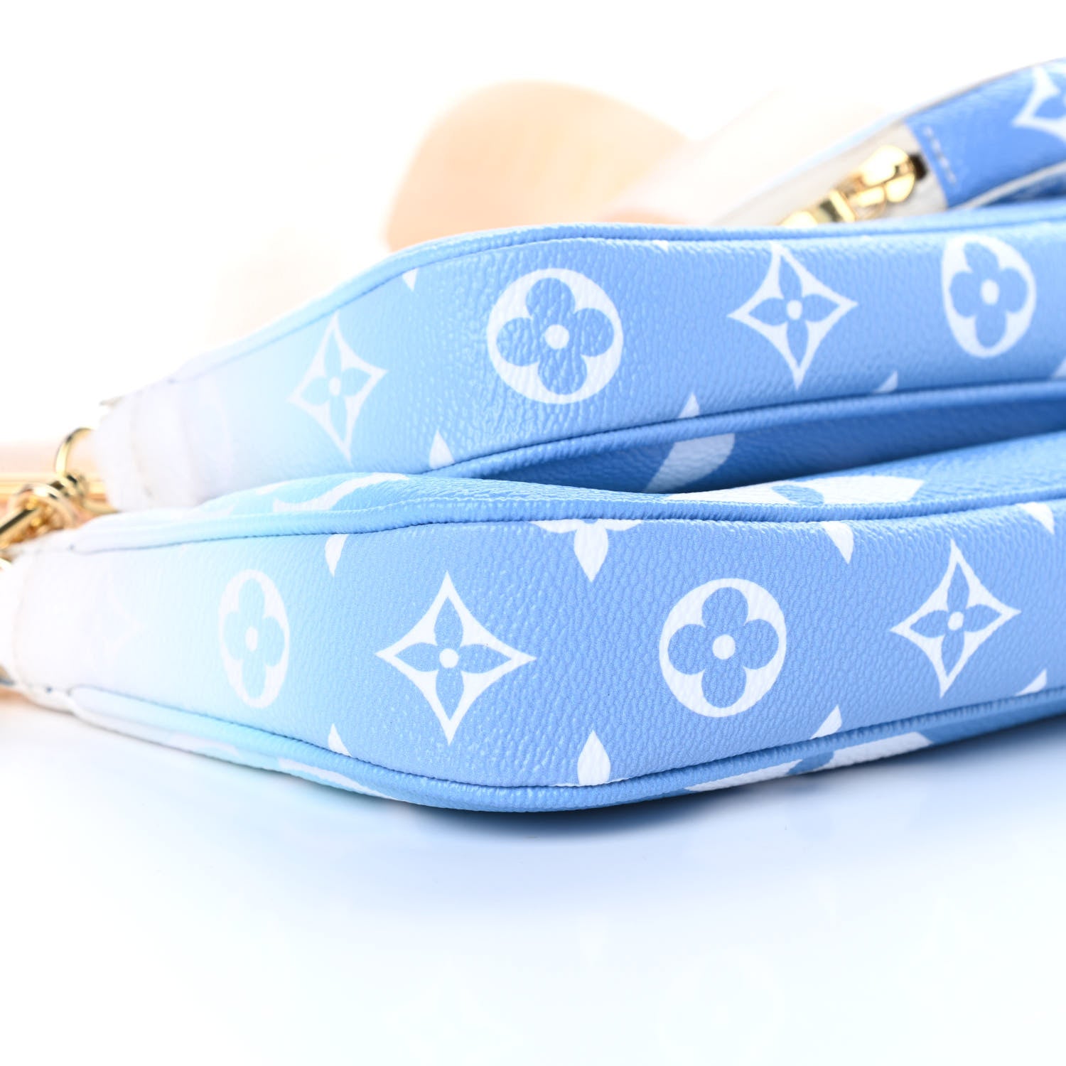 Louis Vuitton Monogram Giant By The Pool Multi Pochette Accessories Blue 11 of 12